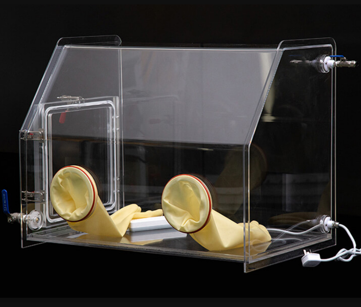 gloves_epdm_glovebox-370x260